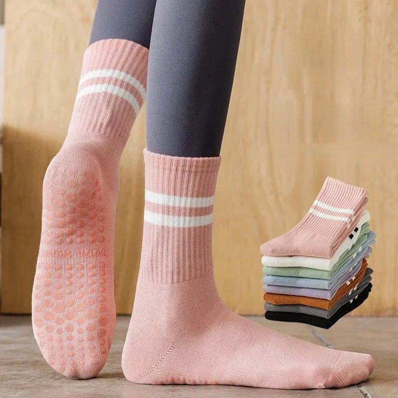 Mid-tube Grip Socks